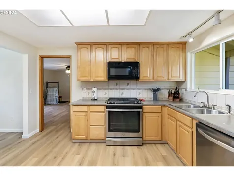 20858 SW Rosa Drive Beaverton OR 97078