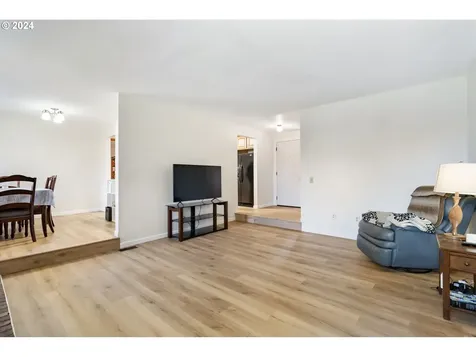 20858 SW Rosa Drive Beaverton OR 97078