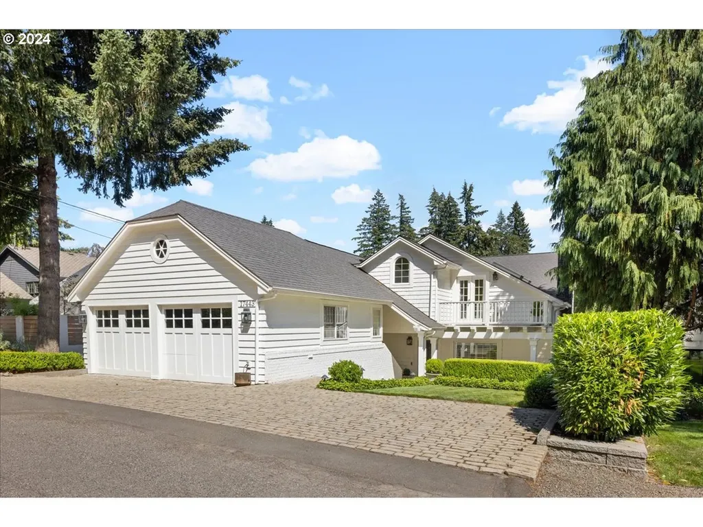 17443 Canal Circle Lake Oswego OR 97035