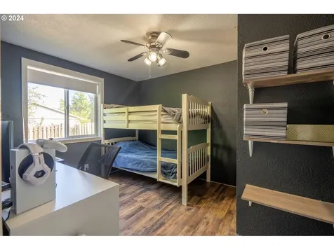 16166 Abiqua Road Ne Silverton OR 97381