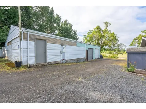 16166 Abiqua Road Ne Silverton OR 97381