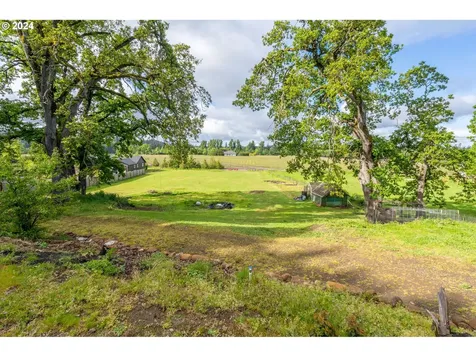 16166 Abiqua Road Ne Silverton OR 97381