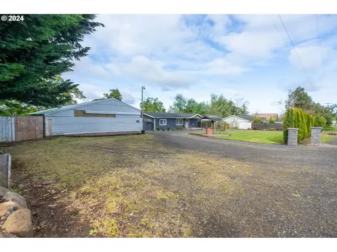 16166 Abiqua Road Ne Silverton OR 97381