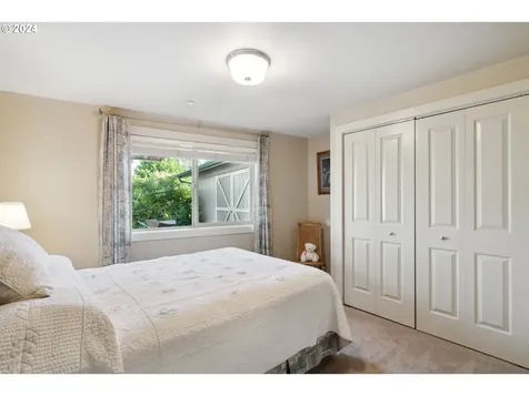 6715 Se Riverside Lane Vancouver WA 98661