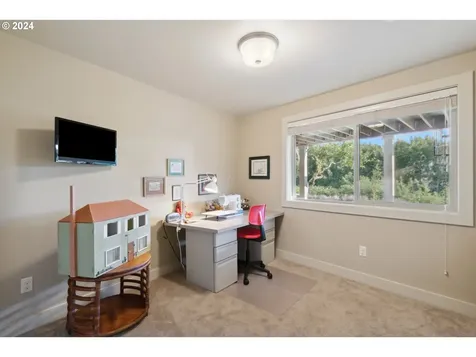 6715 Se Riverside Lane Vancouver WA 98661
