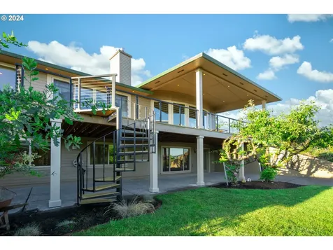 6715 Se Riverside Lane Vancouver WA 98661