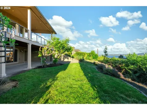 6715 Se Riverside Lane Vancouver WA 98661