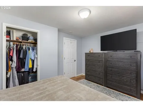 2208 Se 180th Avenue Portland OR 97233