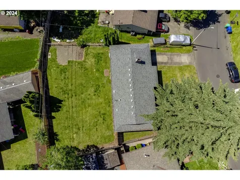 2208 Se 180th Avenue Portland OR 97233