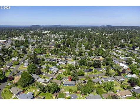 2208 Se 180th Avenue Portland OR 97233