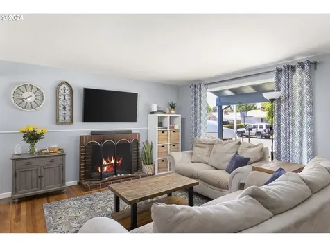 2208 Se 180th Avenue Portland OR 97233
