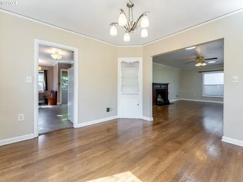 115 W 38th Street Vancouver WA 98660