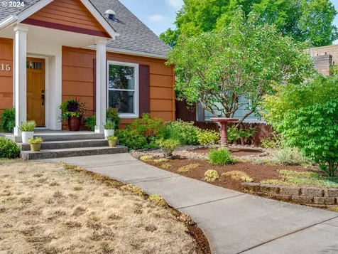 115 W 38th Street Vancouver WA 98660