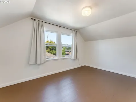 115 W 38th Street Vancouver WA 98660