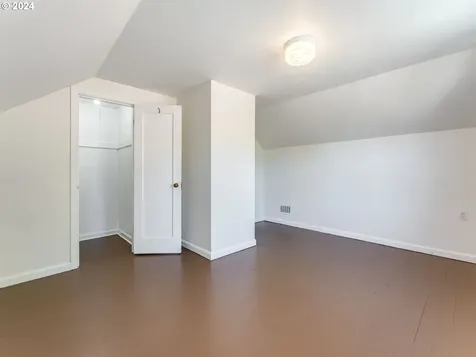 115 W 38th Street Vancouver WA 98660