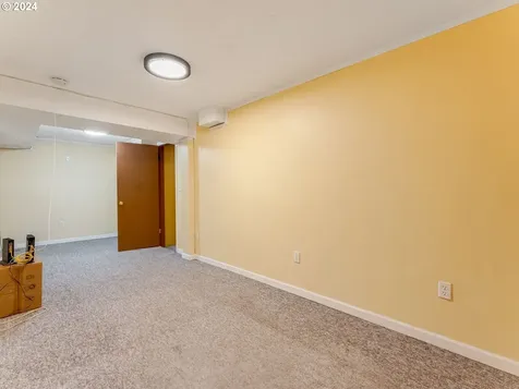 115 W 38th Street Vancouver WA 98660