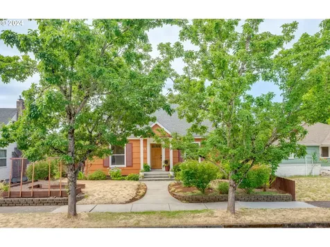 115 W 38th Street Vancouver WA 98660