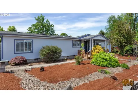 441 N 1st Street Carlton OR 97111