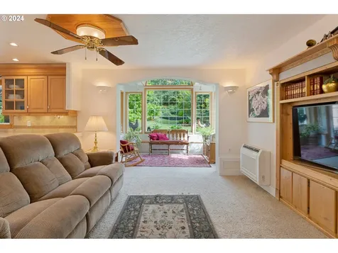 85933 Fawn Hills Drive Eugene OR 97405
