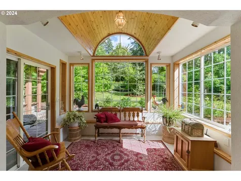 85933 Fawn Hills Drive Eugene OR 97405