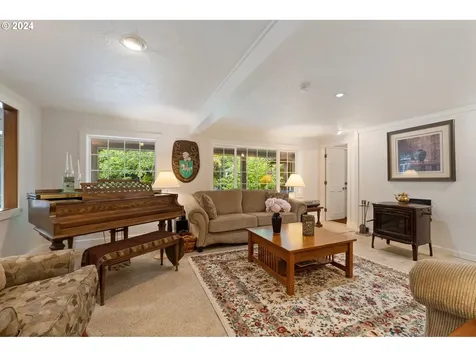 85933 Fawn Hills Drive Eugene OR 97405