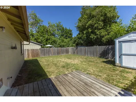 509 SE Debbie Street Mcminnville OR 97128