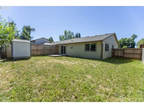 509 SE Debbie Street Mcminnville OR 97128