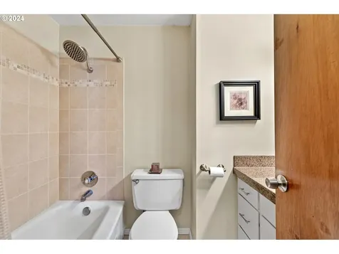 3325 Montebello Avenue Springfield OR 97477