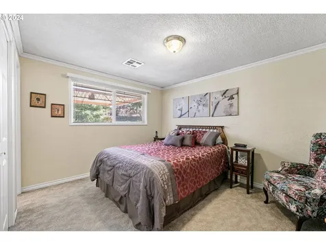 3325 Montebello Avenue Springfield OR 97477