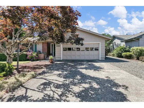 3325 Montebello Avenue Springfield OR 97477