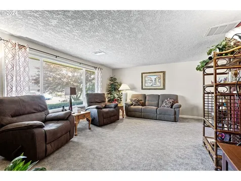 3325 Montebello Avenue Springfield OR 97477