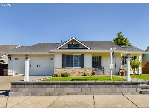 265 Thunderbird Street Molalla OR 97038