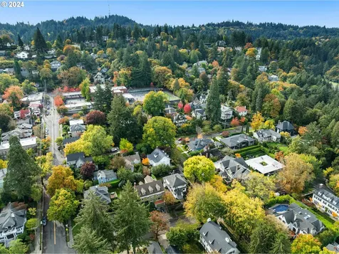 2038 SW Myrtle Street Portland OR 97201