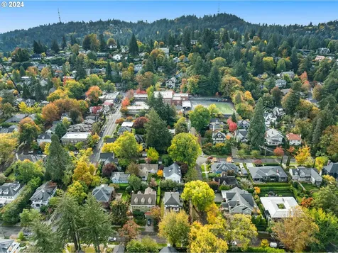 2038 SW Myrtle Street Portland OR 97201