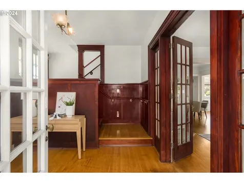 2038 SW Myrtle Street Portland OR 97201