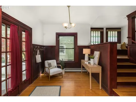2038 SW Myrtle Street Portland OR 97201