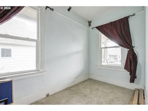 533 Ne 78th Avenue Portland OR 97213