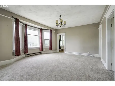 533 Ne 78th Avenue Portland OR 97213