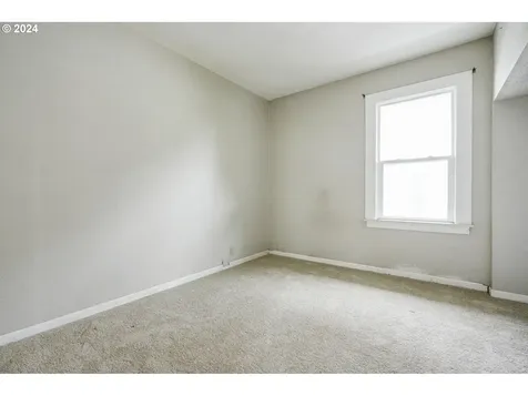 533 Ne 78th Avenue Portland OR 97213