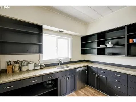 533 Ne 78th Avenue Portland OR 97213