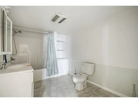 533 Ne 78th Avenue Portland OR 97213