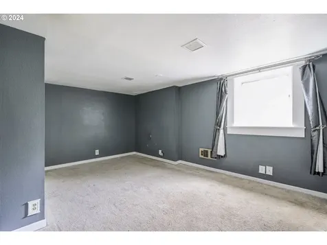 533 Ne 78th Avenue Portland OR 97213