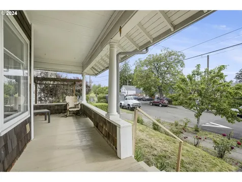 533 Ne 78th Avenue Portland OR 97213