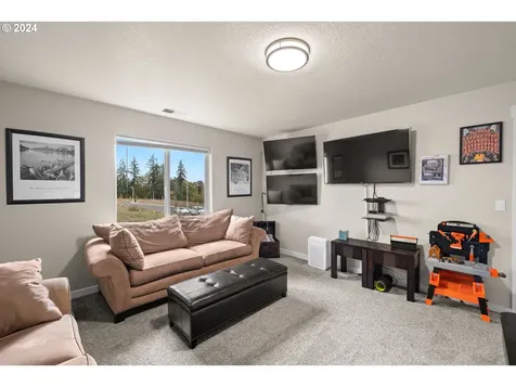 2849 NW Pinot Noir Drive Mcminnville OR 97128