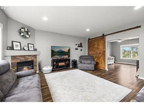 2849 NW Pinot Noir Drive Mcminnville OR 97128