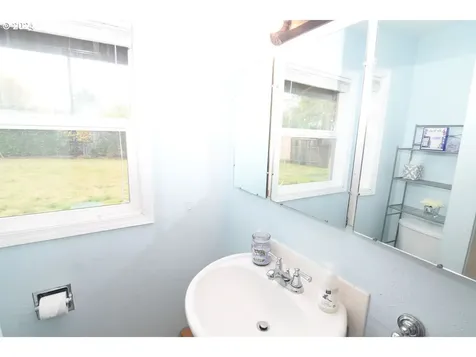 213 SE 101st Avenue Vancouver WA 98664