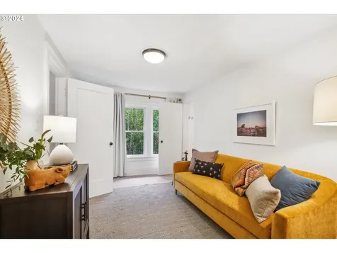 5026 NE Mallory Avenue Portland OR 97211