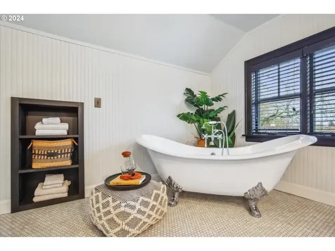 5026 NE Mallory Avenue Portland OR 97211