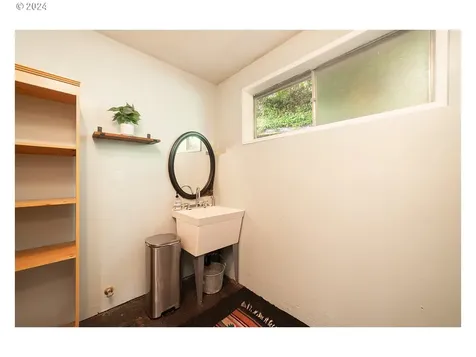 8767 Nw Springville Road Portland OR 97231