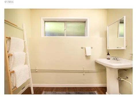 8767 Nw Springville Road Portland OR 97231